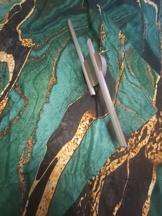 Ledowa lampa sufitowa lub ścienna