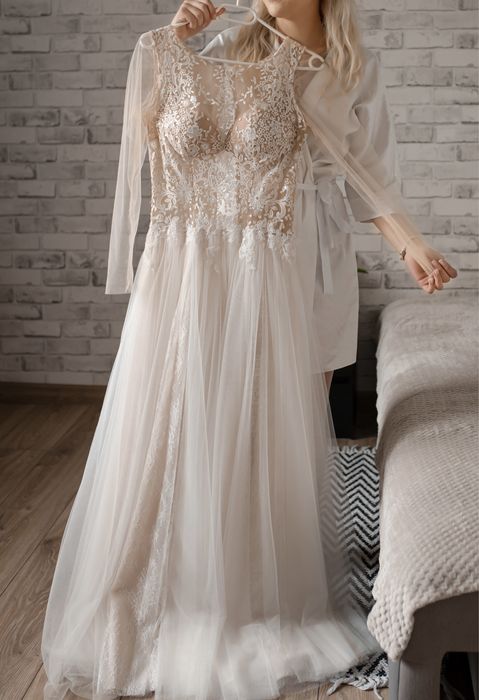 Suknia slubna z dl rekawem damira