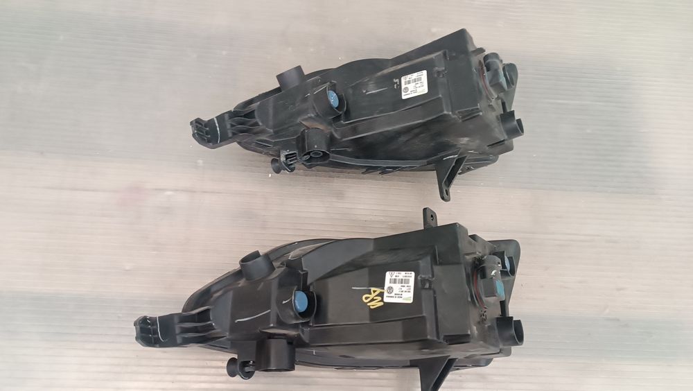 Vendo farolim esquerdo de nevoeiro VW golf 7 ano 2018/20