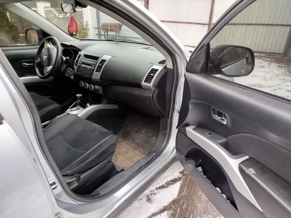 Продам Міцубісі Аутлендер