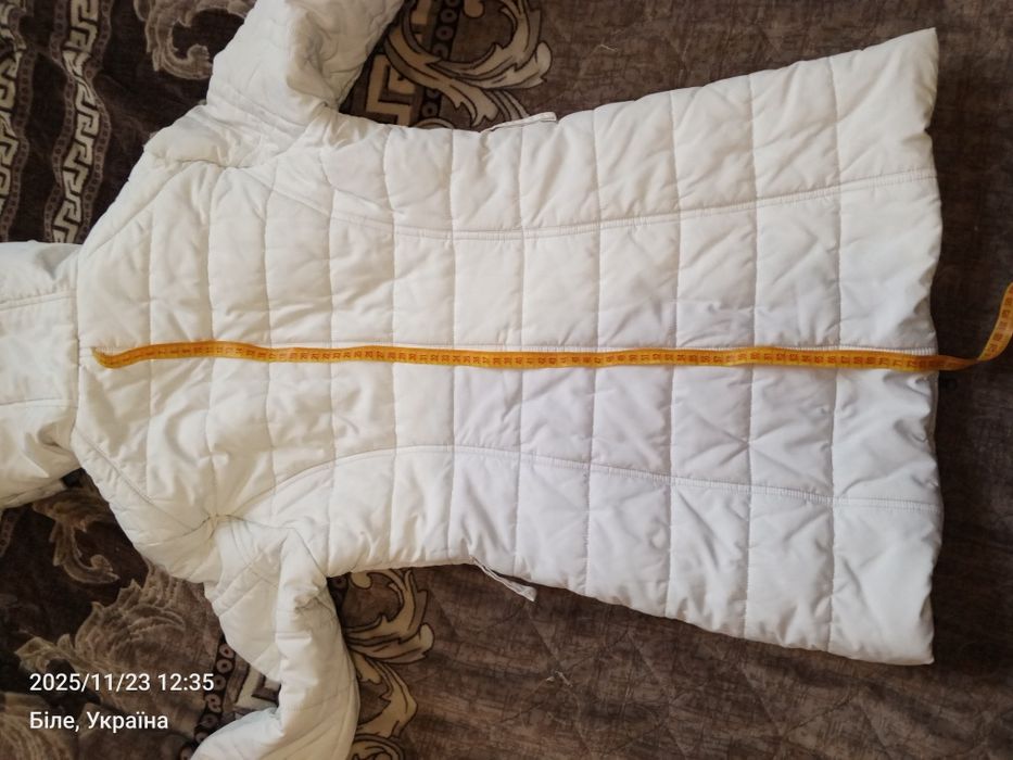 Тепленька куртка.