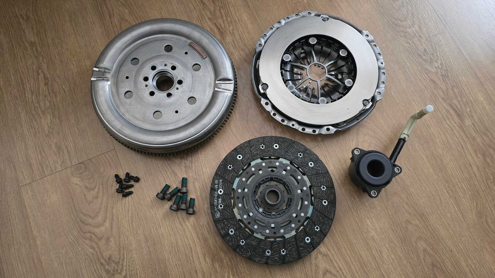 NOVO - Kit embraiagem + Bimassa LUK - VAG 2.0 TDI