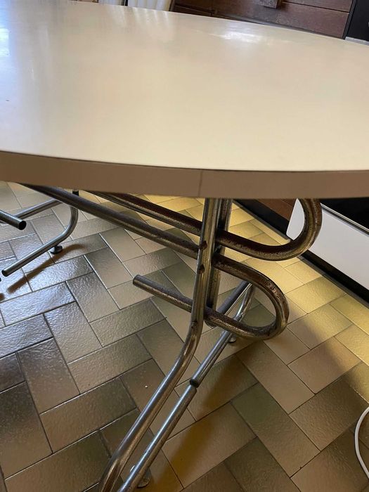 Mesa de cozinha redonda