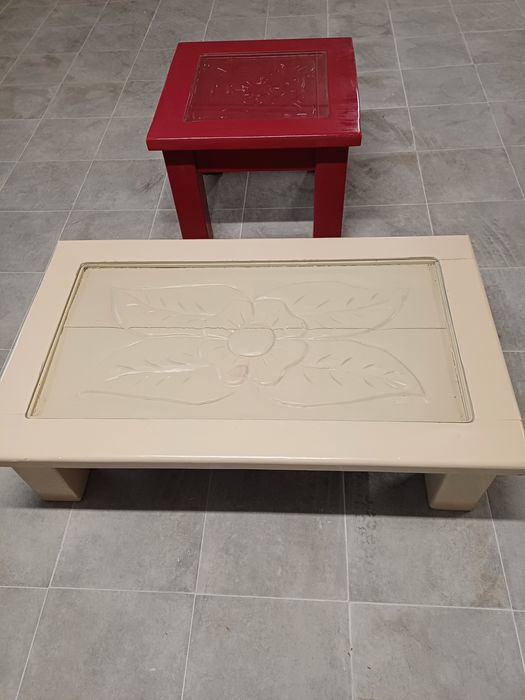 Mesas de apoio em madeira