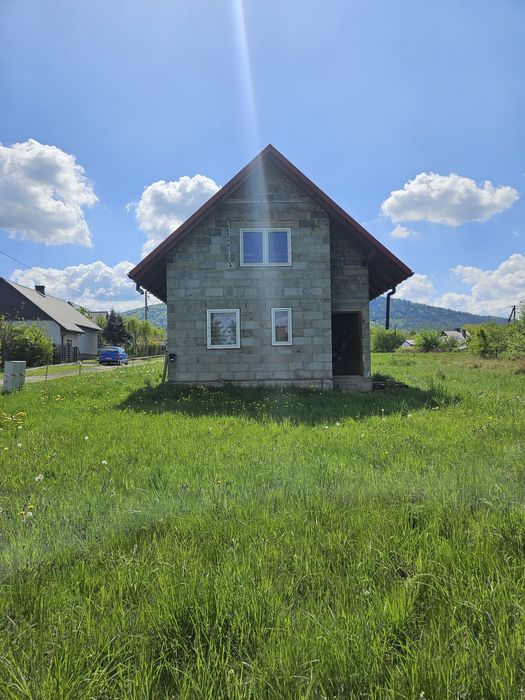 Domek w stanie surowym letniskowy . 70m2.Czaniec