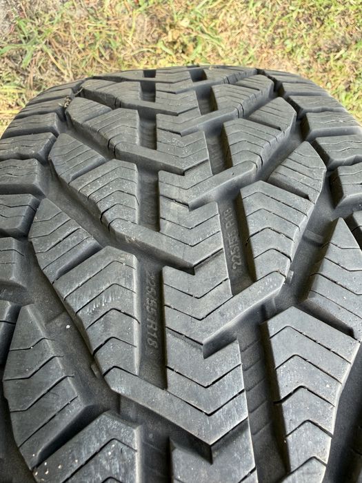 Zimowe opony 225/55 R18