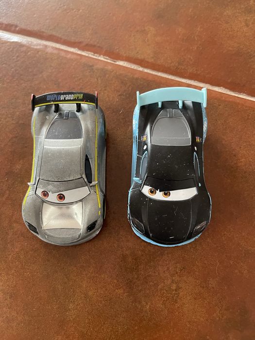 Carros de brincar - Disney