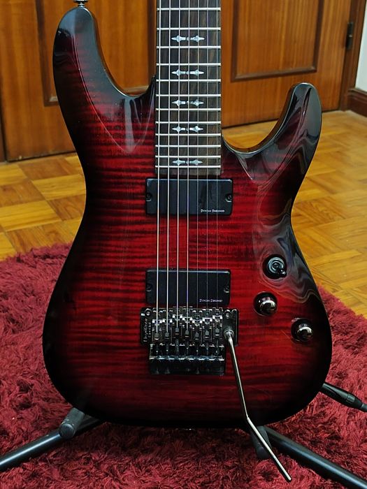 Schecter Demon 7 CRB · Guitarra Elétrica
Informações gerais
Cordas: 7 cordas
País de origem: Indonésia
Característic