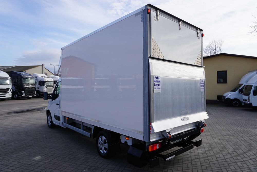 Transport , Przeprowadzki , Przewoźnik