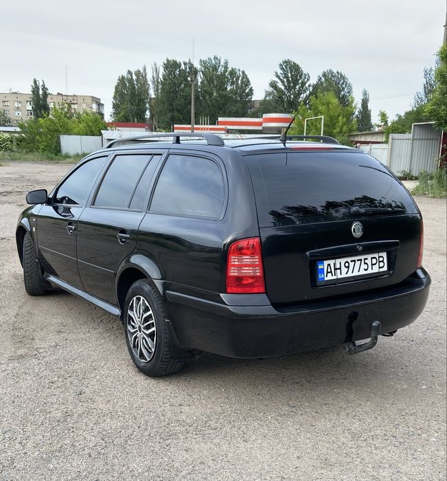 Продам Шкоду тур 1.6