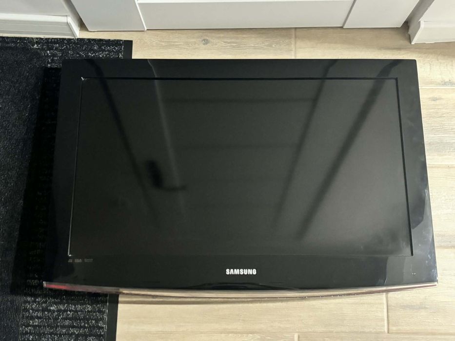 Telewizor Samsung Telewizor 37" LCD
