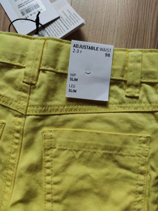 Neonowe szorty krótkie spodenki żółty neon rozmiar 98