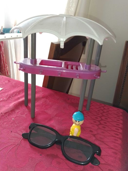 Quer Sair da sua Dimensão? Oculos Real D 3D-8E -Bonequinho 2E Desde 2E