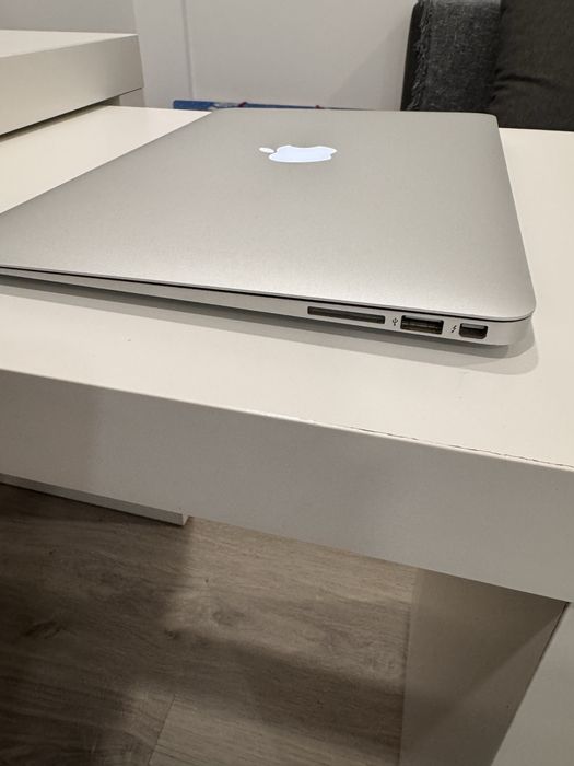 Apple MacBook Air "Core i7" 2.0 13" (Mid-2012)64740216877699121