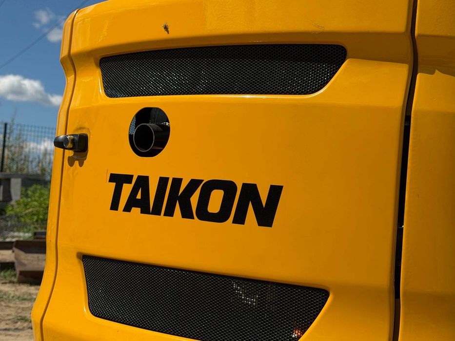 Новий міні-екскаватор Taikon C10