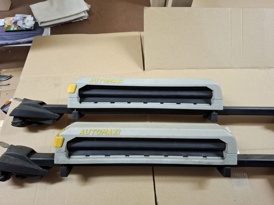 Bagażnik belka uchwyt na narty Automaxi