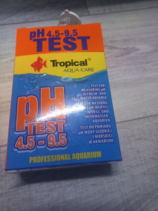 Sprzedam akwarium z rybkami 180l