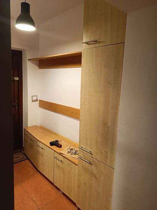 Zestaw mebli korytarz