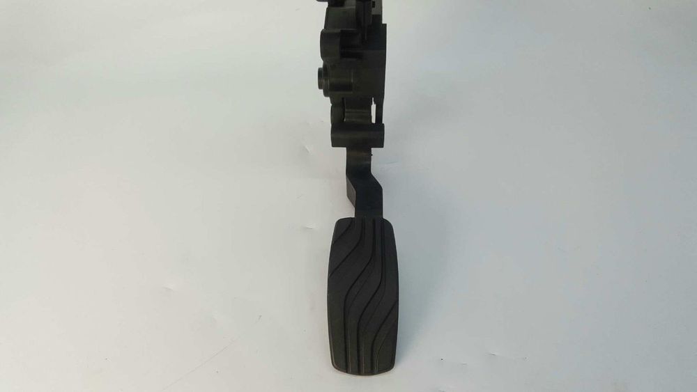 POTENCIÓMETRO PEDAL ACELERADOR RENAULT MEGANE IV BERLINA 5P INTENS