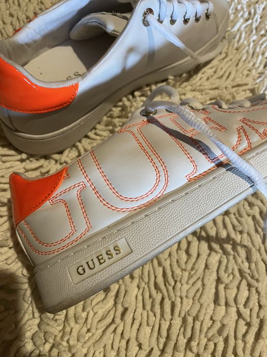 Snakersy Guess damskie