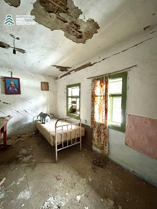 Продається ділянка із старим будинком в селі Нижній Студений, Закарпатська обл