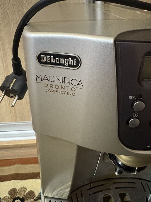 DeLonghi Magnifica Pronto Cappuccino ESAM 4500 S