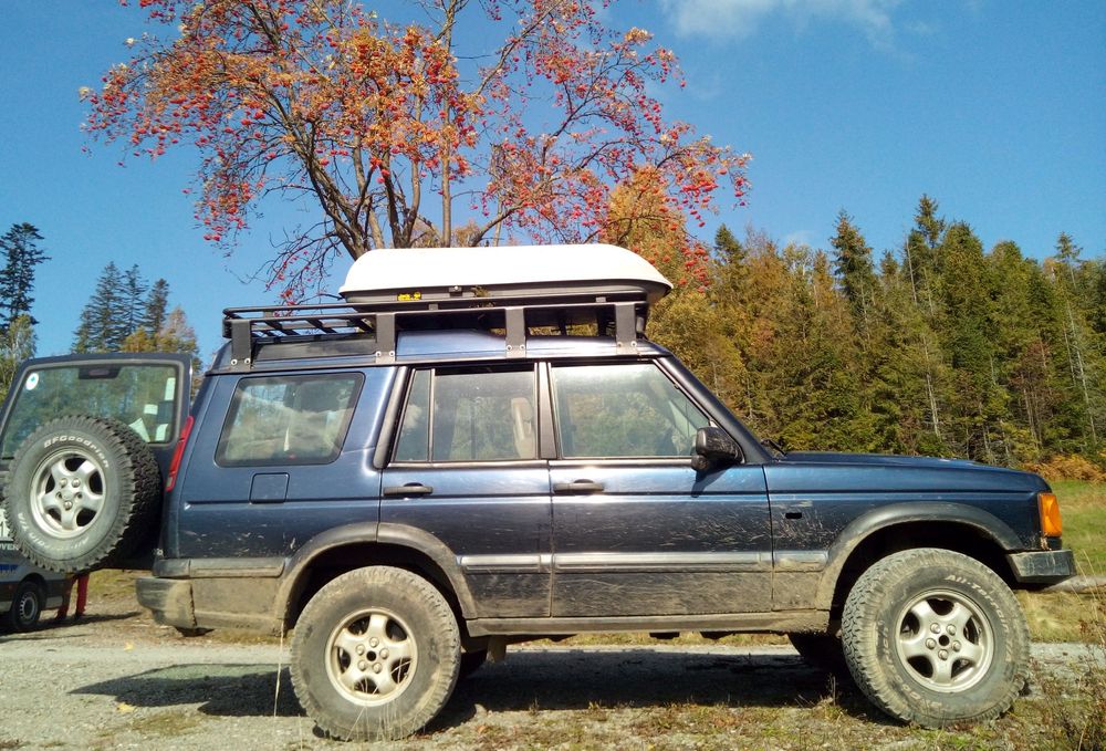 Discovery 2 II TD5 7 osób ZDROWY lift BDB stan ledy Chip tuning 2xkoła