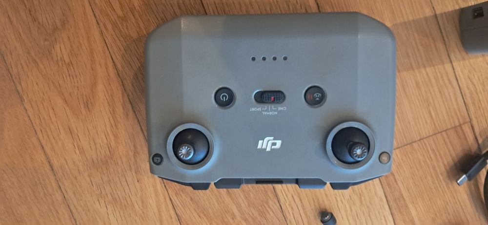 DJI Mini 2 Combo + IPAD AIR2 32gb