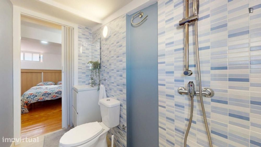 Quarto - localizado em Cedofeita Porto
