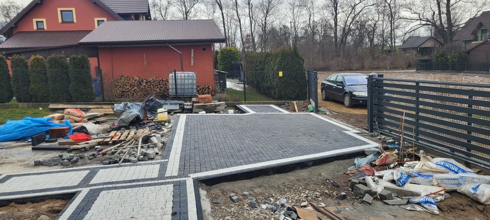 1zł Ukladanie kostki brukowej