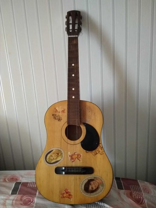 Продам гитару 6-ти струнка