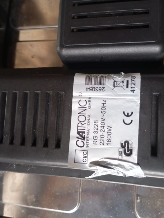 Електрична гриль-раклетниця