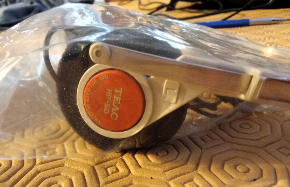 Auscultadores vintage TEAC HP-50