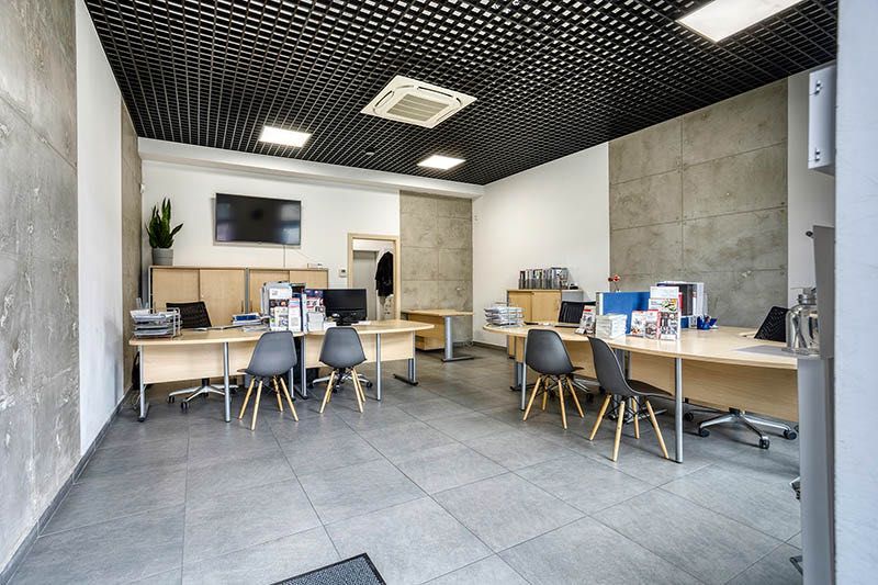 Lokal handlowo-usługowy 49,2m².