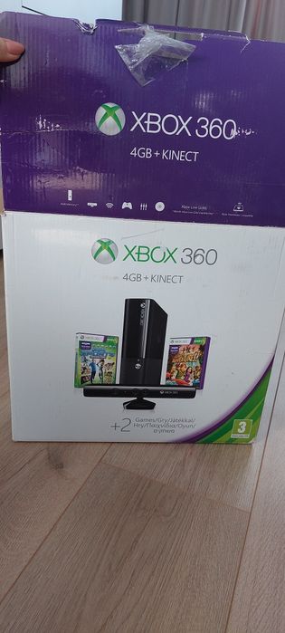 Xbox 360 E з двома джойстиками