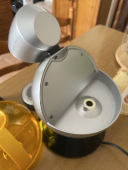 Maquina de cafe dolce gusto