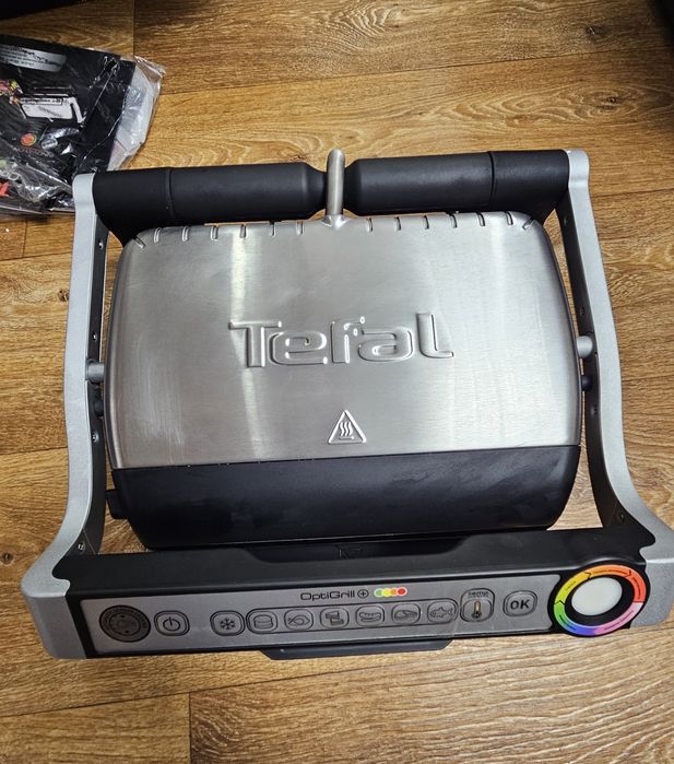 Гриль Tefal OPTIGRILL+ GC712D34
