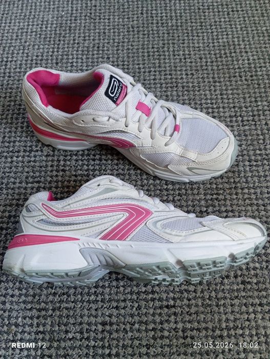 Buty damskie sportowe sneakersy marki Kalenji r. 41