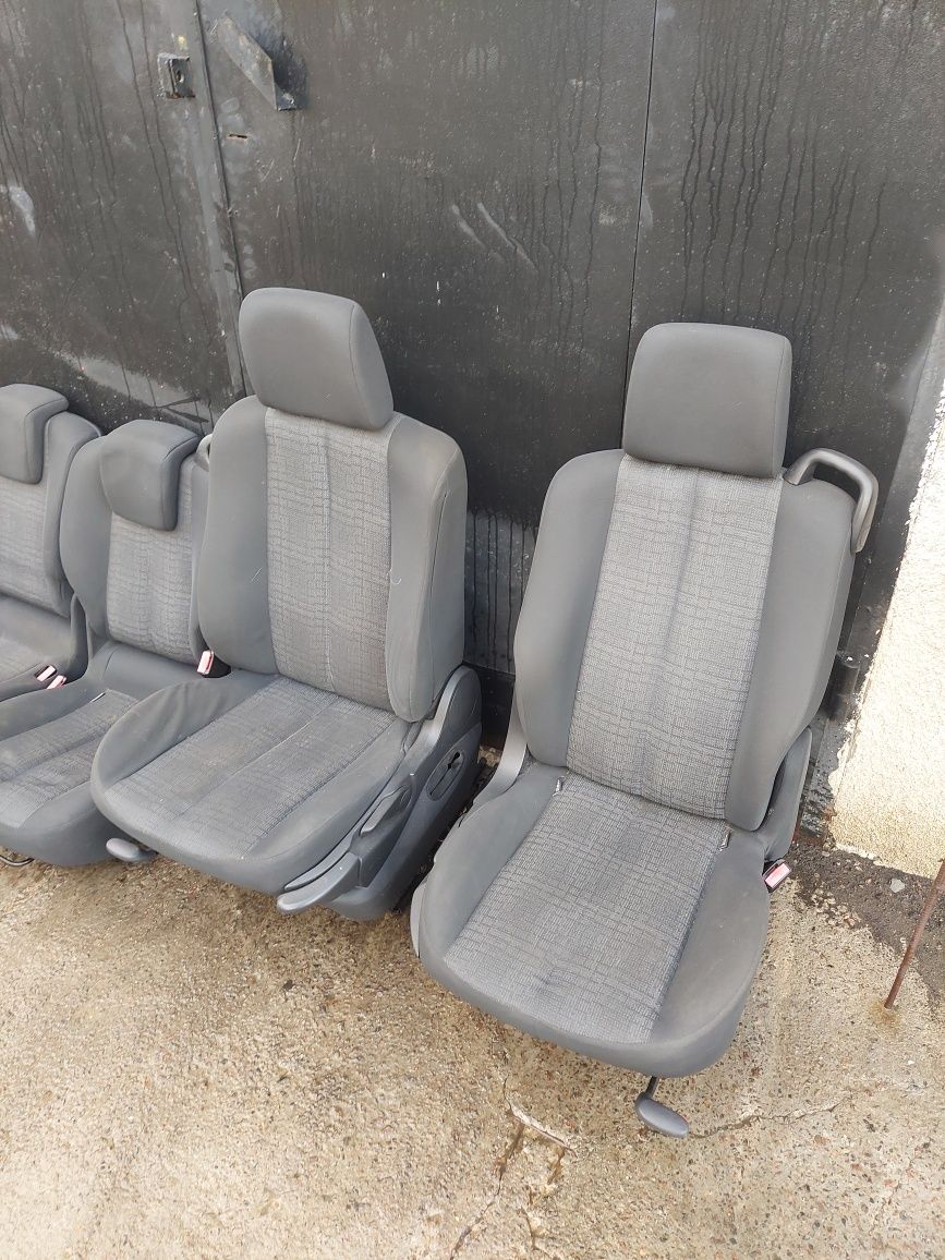 Сидіння сиденья Рено Сценік Сценик 2 Renault Scenic 2: 1 200 грн ...
