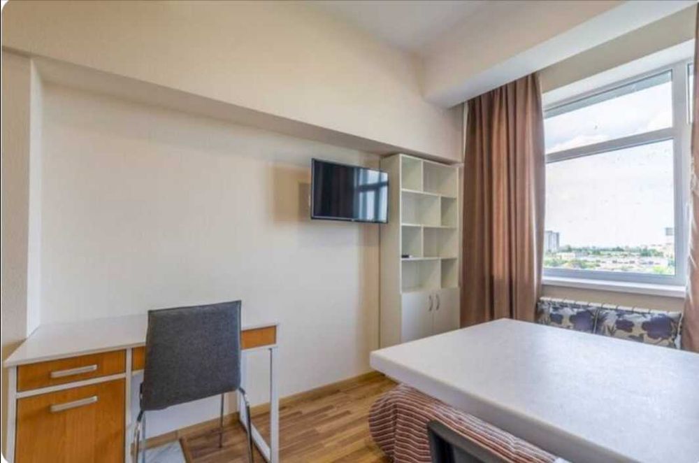 Посуточно SMART House апартаменты-студио метро Берестейская