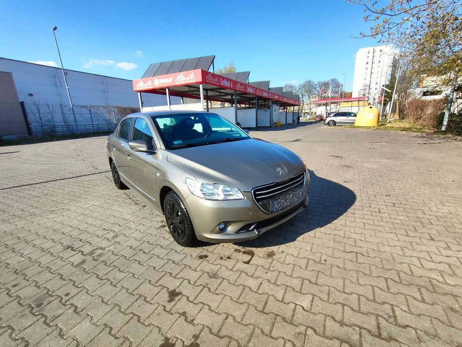 Peugeot 301