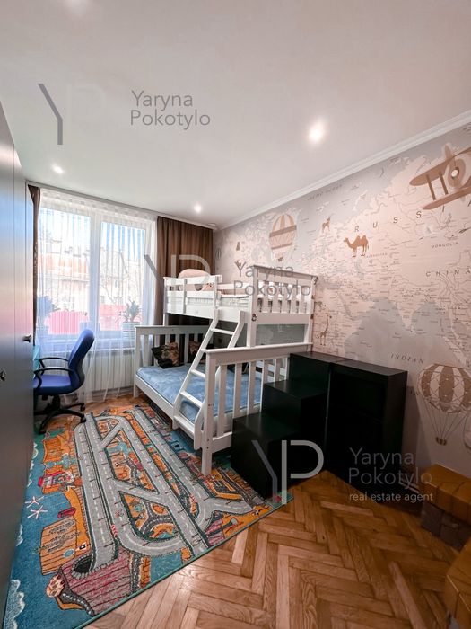 Оренда 3к квартири з власним подвірʼям та паркомісцем