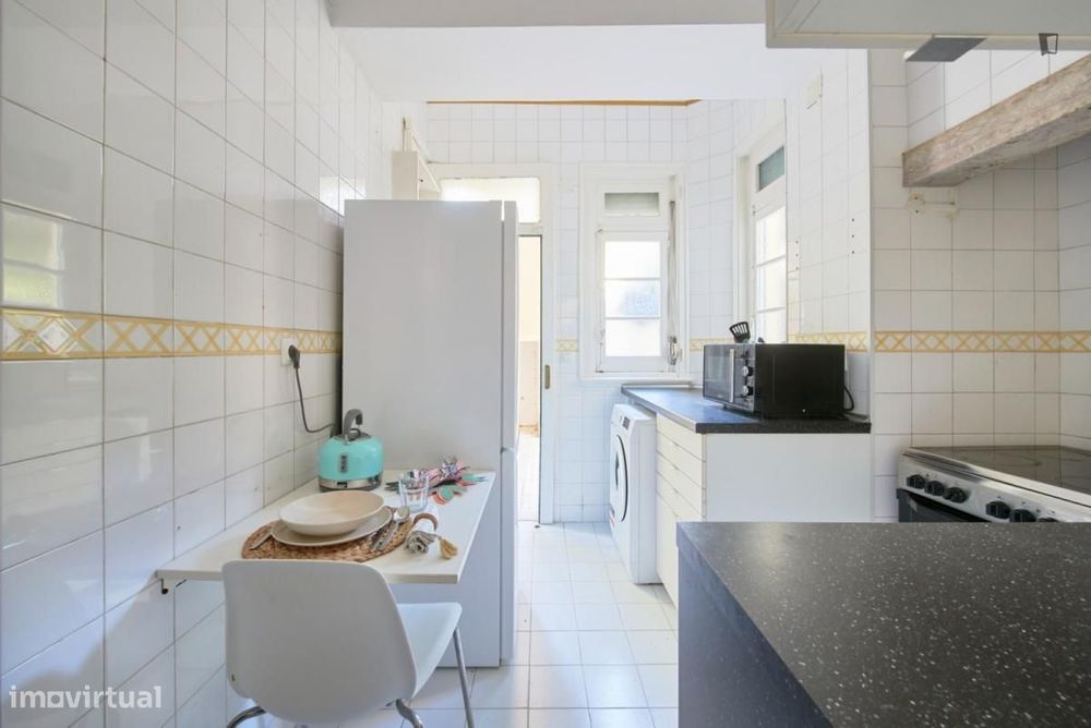 Quarto - localizado em Arroios Lisbon