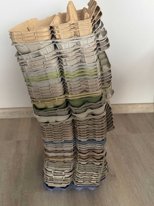 Wytłaczanki na jajka 61 szt.