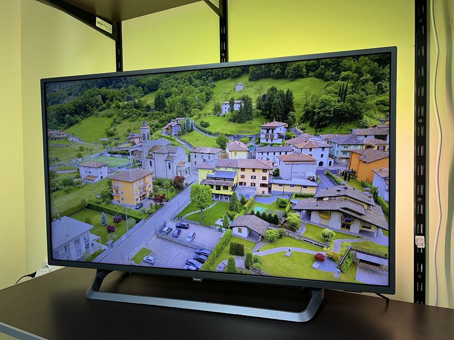 Телевізор Philips 43PUS7303/12    Smart TV:  4K Android TV