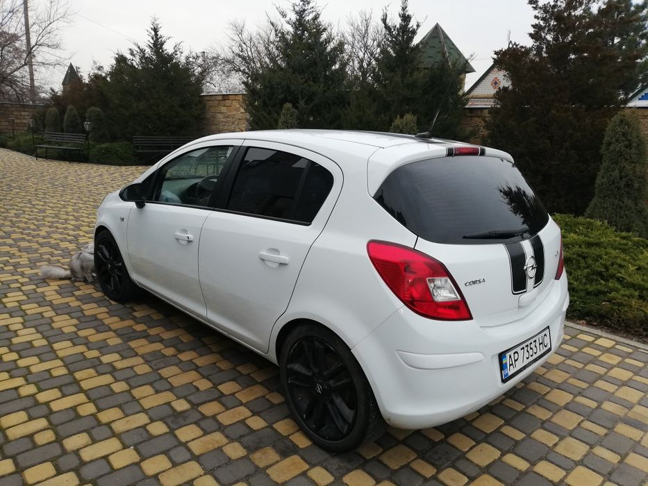 Опель корса д 2011