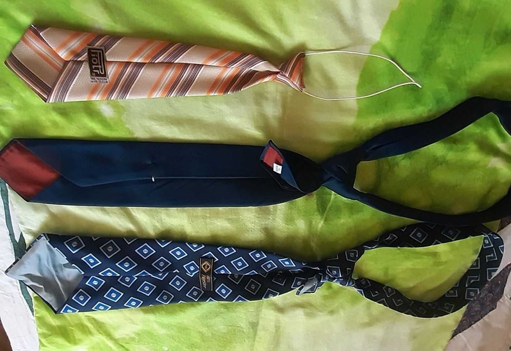 Краватки чоловічі та для хлопчика