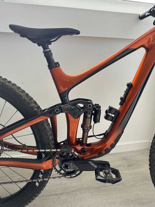 Giant Reign Advanced Pro 1 - 2022 (roz. S) MTB Enduro Fox Live Valve