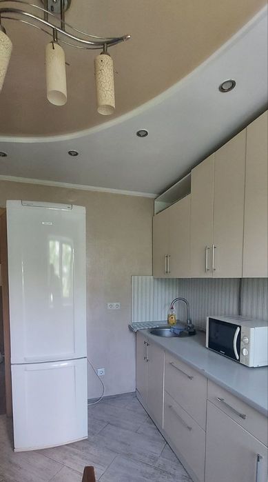 Продам гарну 2 кімнатну квартиру на Г.Кондратьєва біля театру Щепкіна