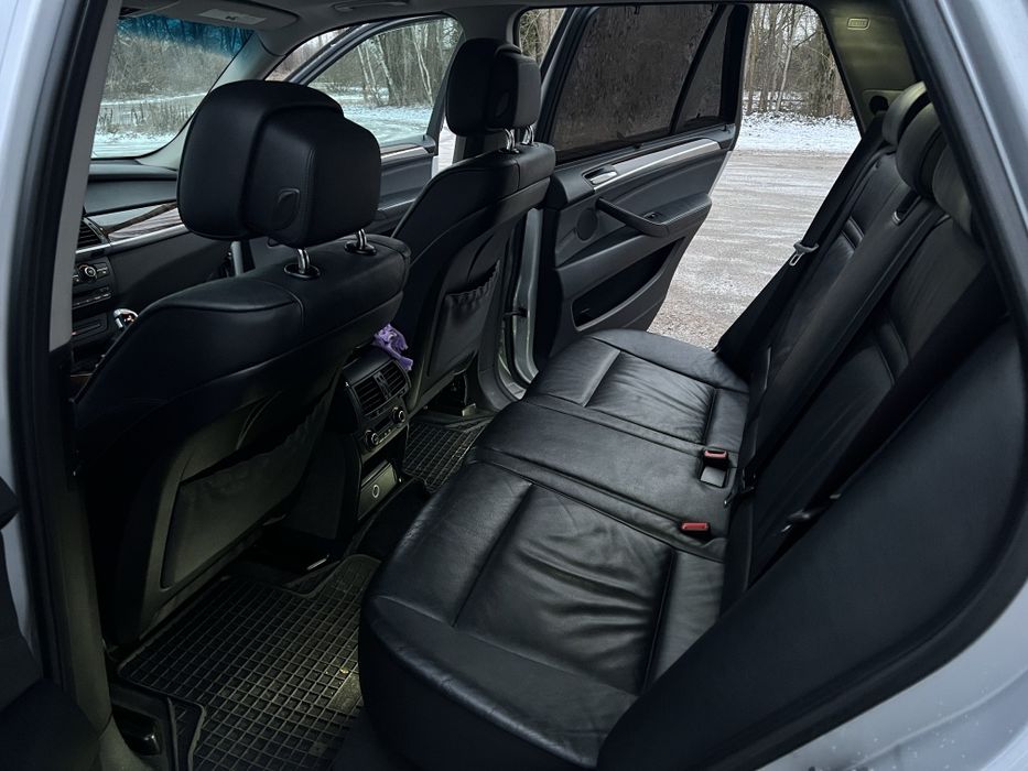 BMW X5 E70 3.0 бензин